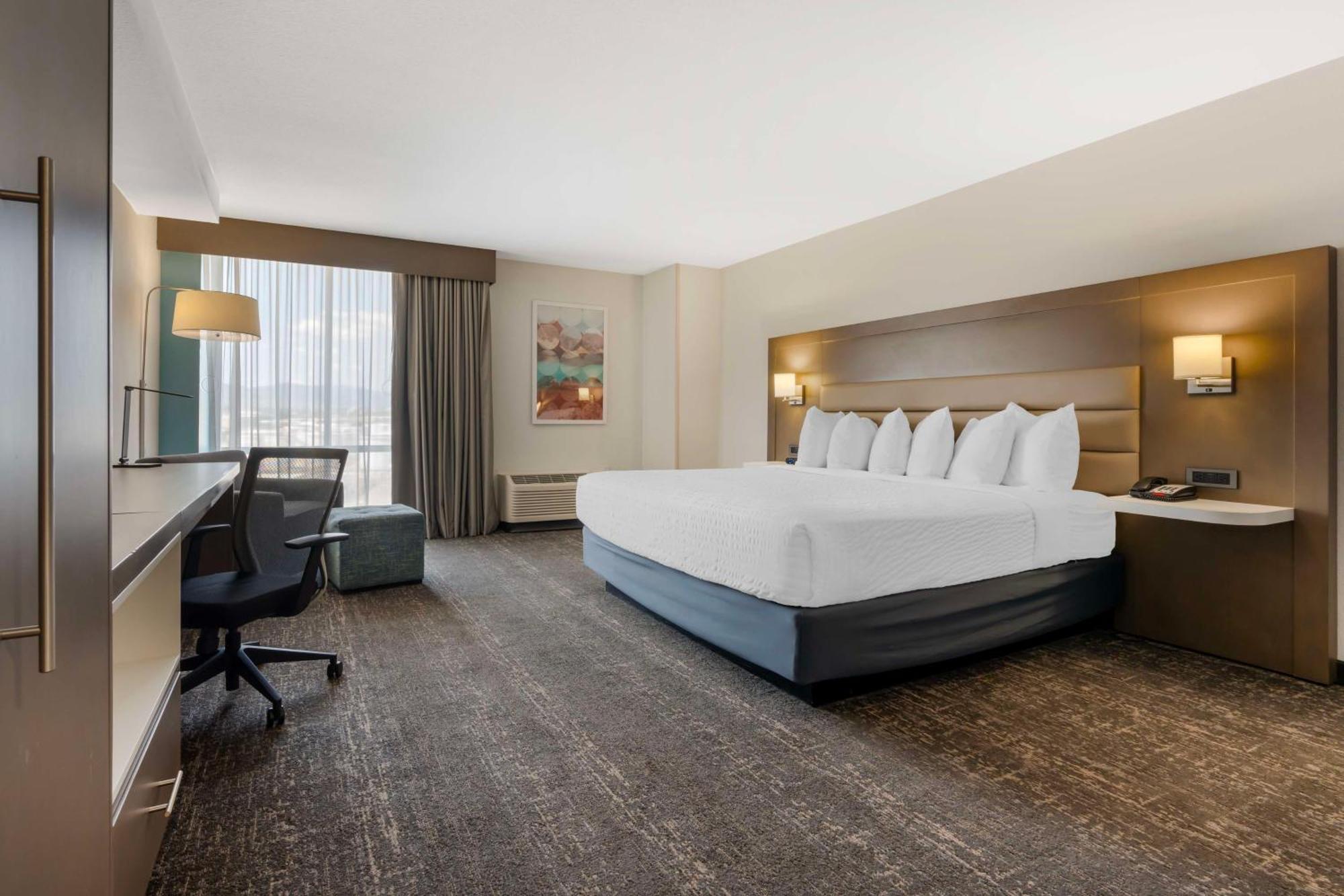 Best Western Plus Sparks-Reno Hotel Exterior photo